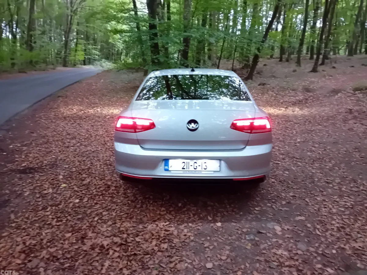 Volkswagen Passat Saloon, Diesel, 2021, Grey