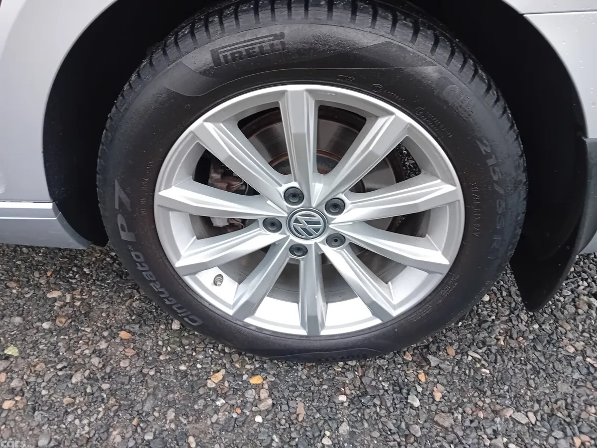 Volkswagen Passat Saloon, Diesel, 2021, Grey