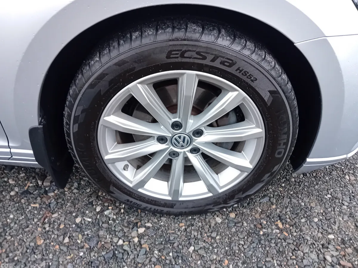 Volkswagen Passat Saloon, Diesel, 2021, Grey