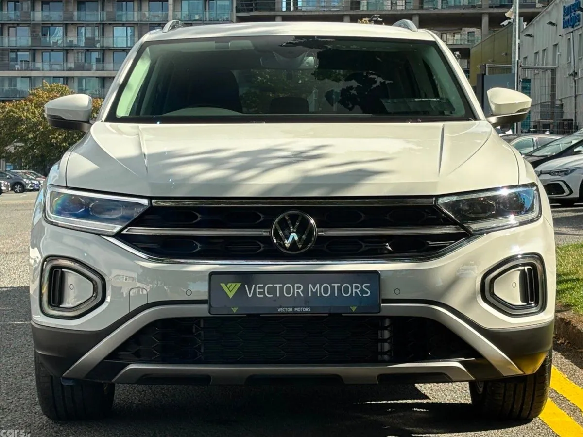 Volkswagen T-Roc SUV, Diesel, 2024, White
