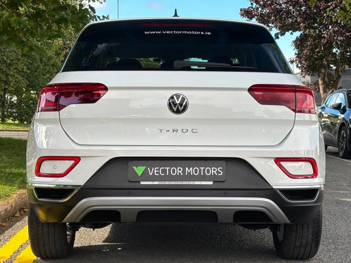 Volkswagen T-Roc SUV, Diesel, 2024, White