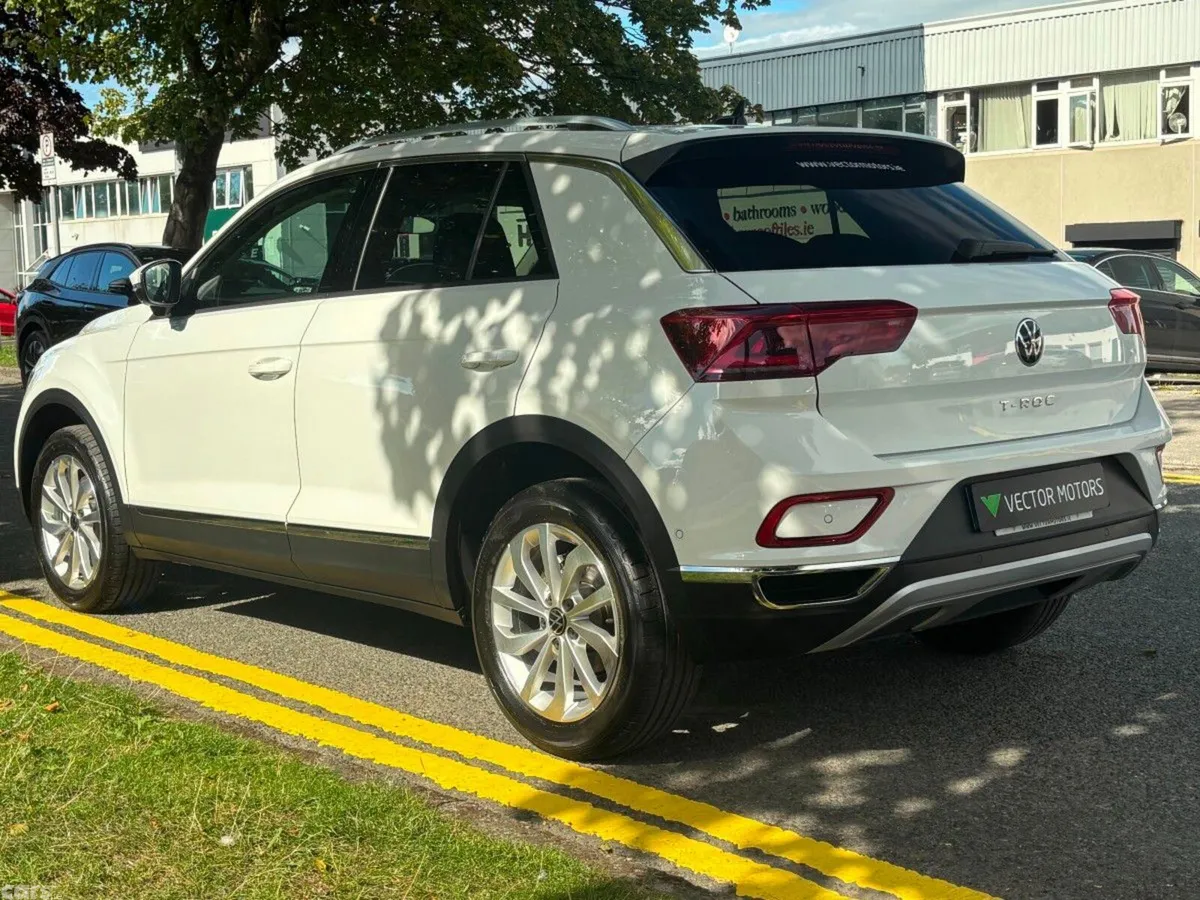 Volkswagen T-Roc SUV, Diesel, 2024, White