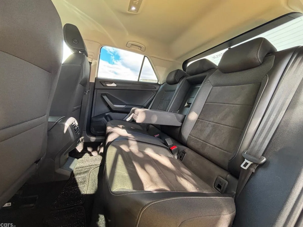 Volkswagen T-Roc SUV, Diesel, 2024, White