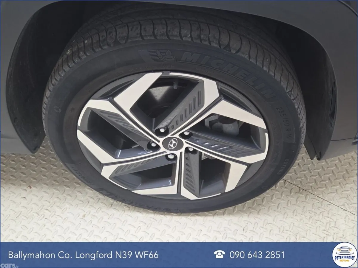 Hyundai Tucson SUV, Petrol Plug-in Hybrid, 2022, Grey
