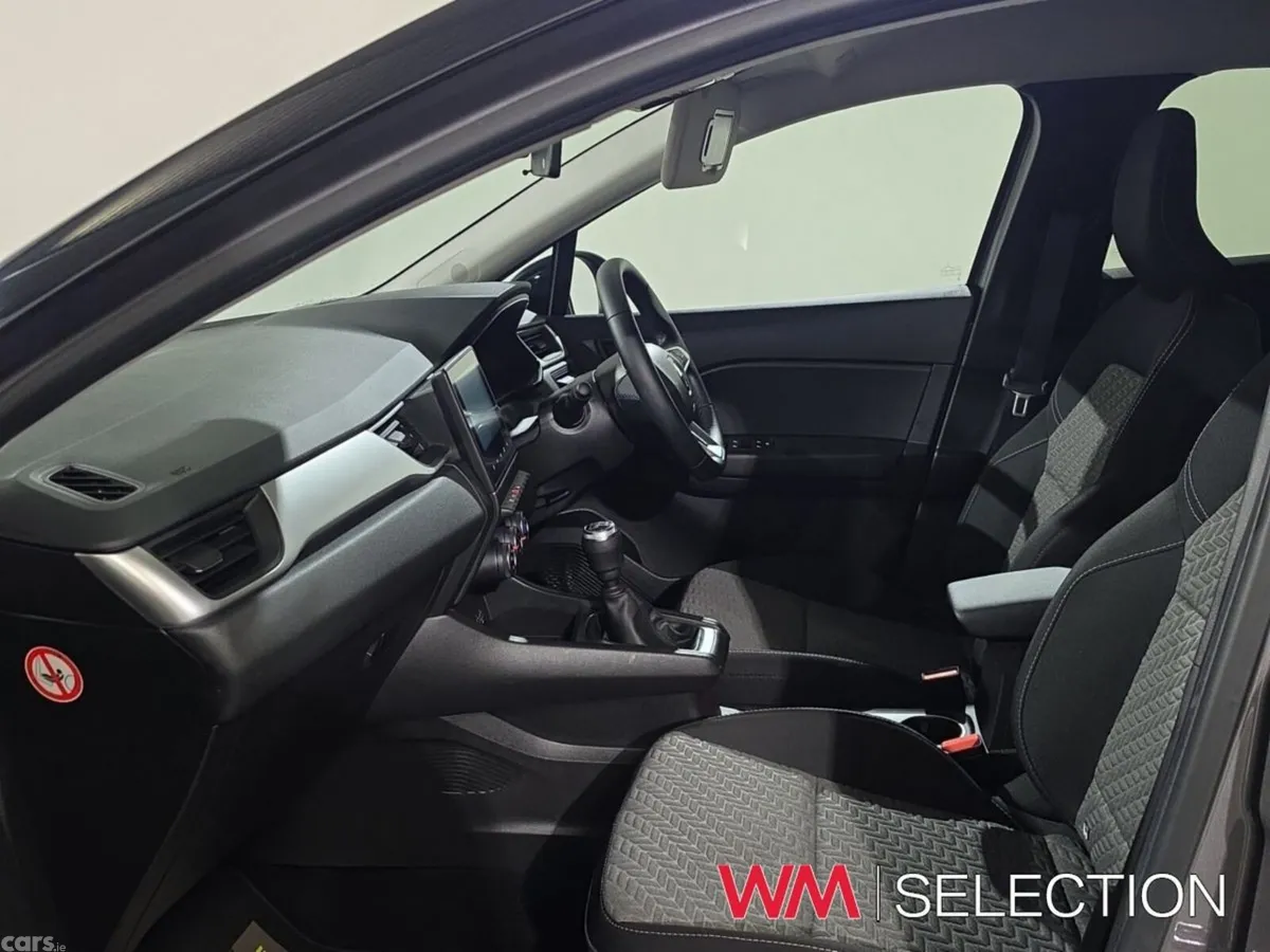 Renault Captur SUV, Petrol, 2022, Grey