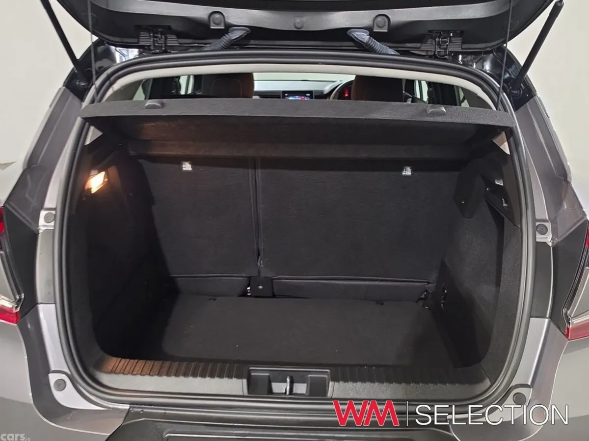 Renault Captur SUV, Petrol, 2022, Grey