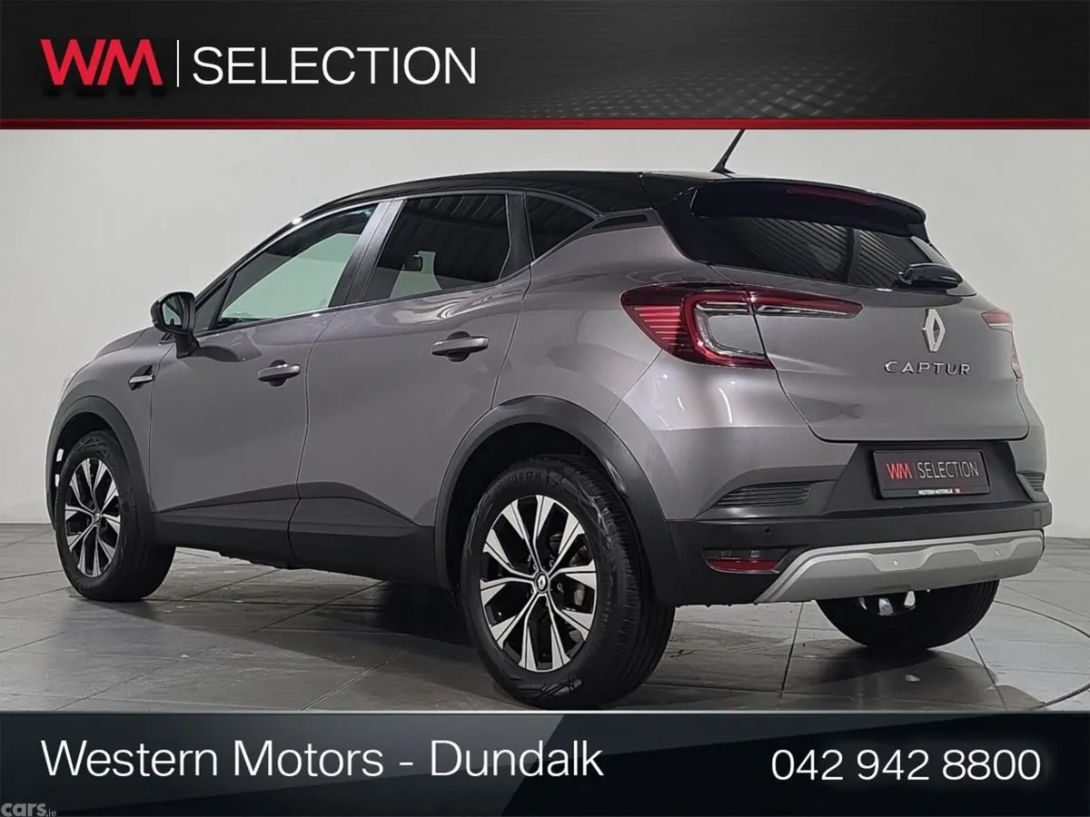 Renault Captur SUV, Petrol, 2022, Grey