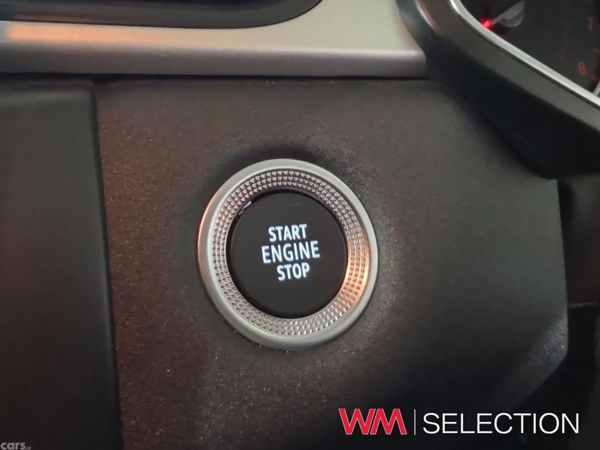 Renault Captur SUV, Petrol, 2022, Grey