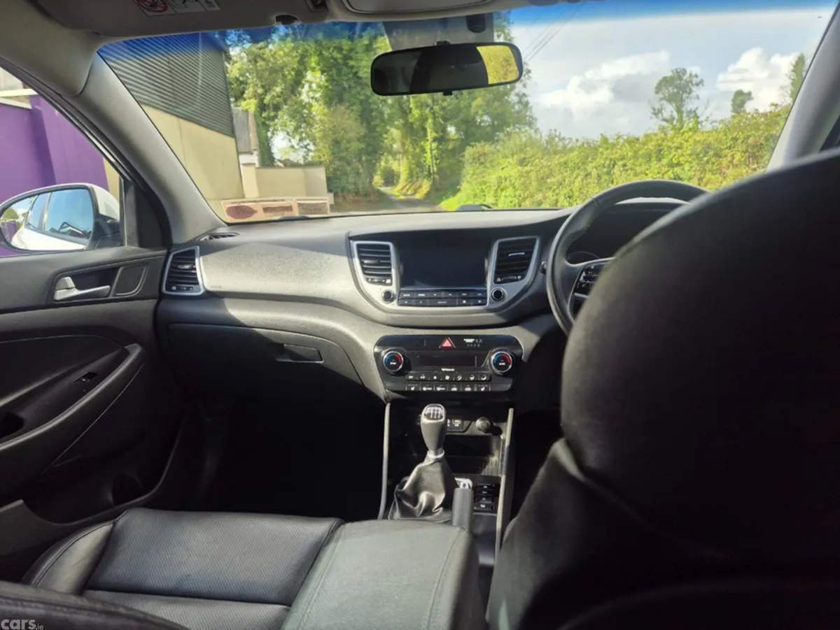 Hyundai Tucson MPV, Diesel, 2017, White