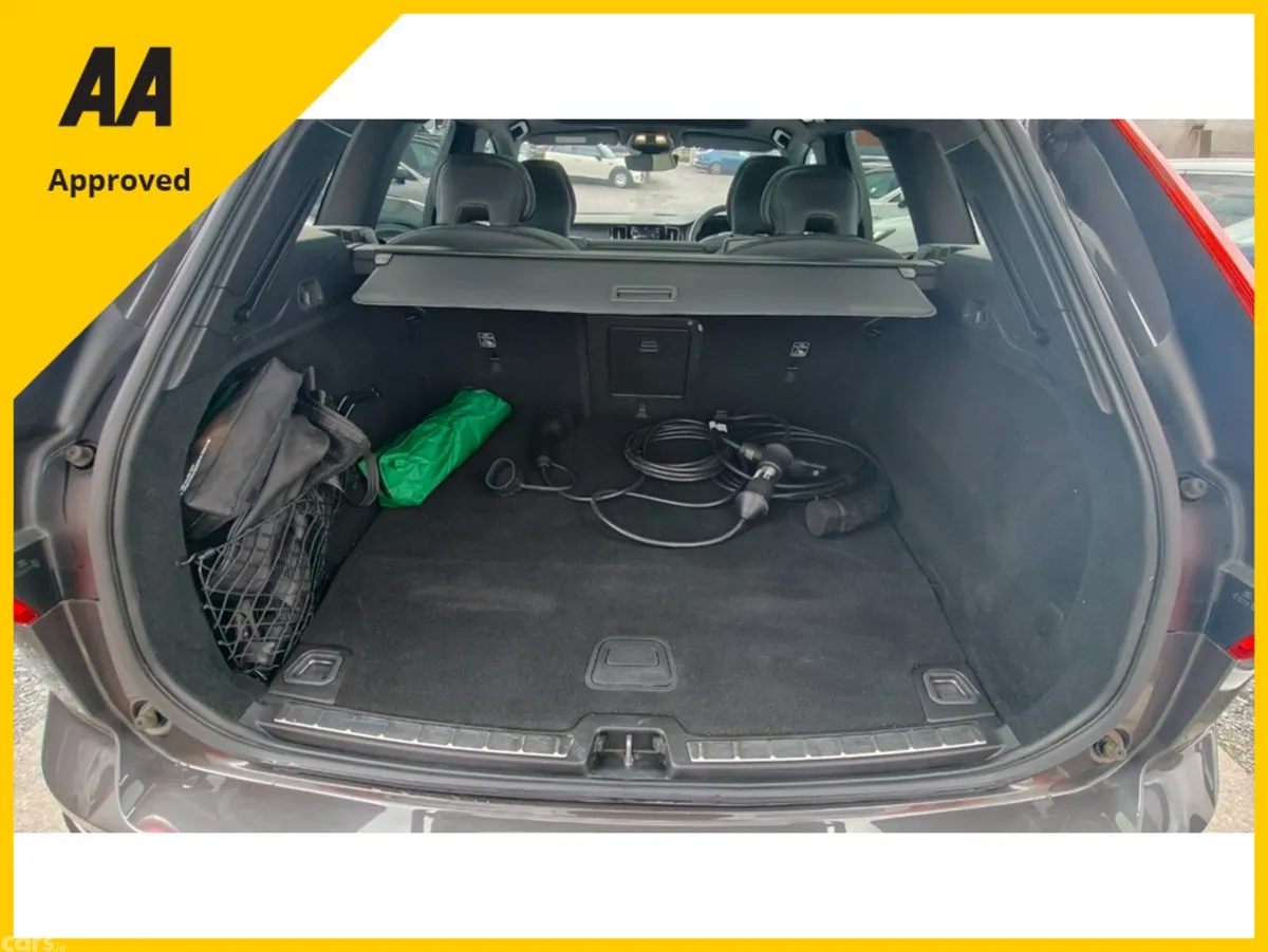 Volvo XC60 SUV, Petrol Plug-in Hybrid, 2024, Grey
