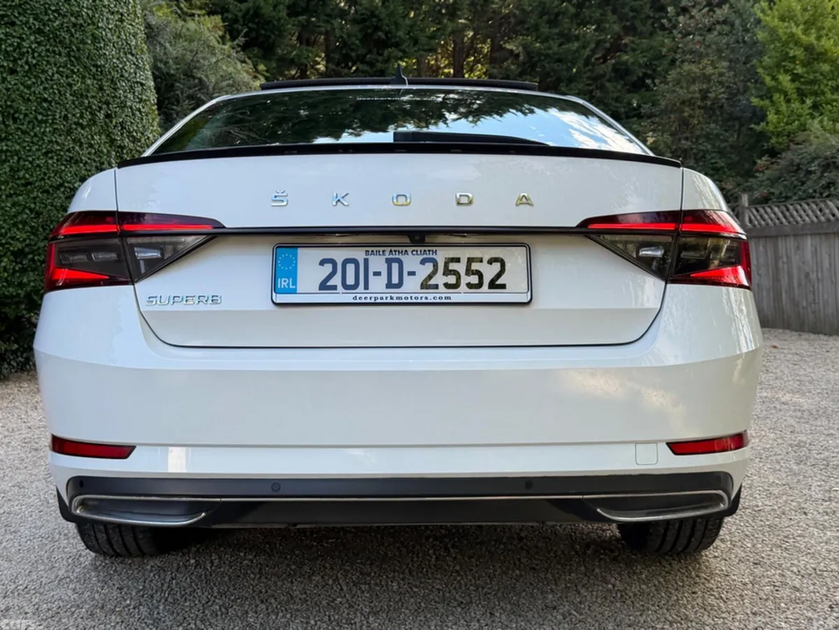 Skoda Superb Hatchback, Diesel, 2020, White
