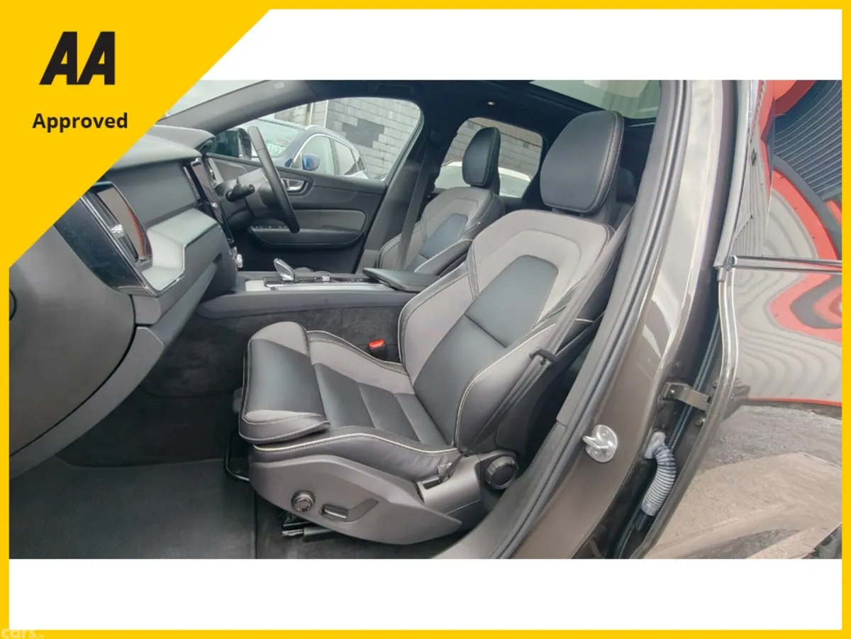 Volvo XC60 SUV, Petrol Plug-in Hybrid, 2024, Grey