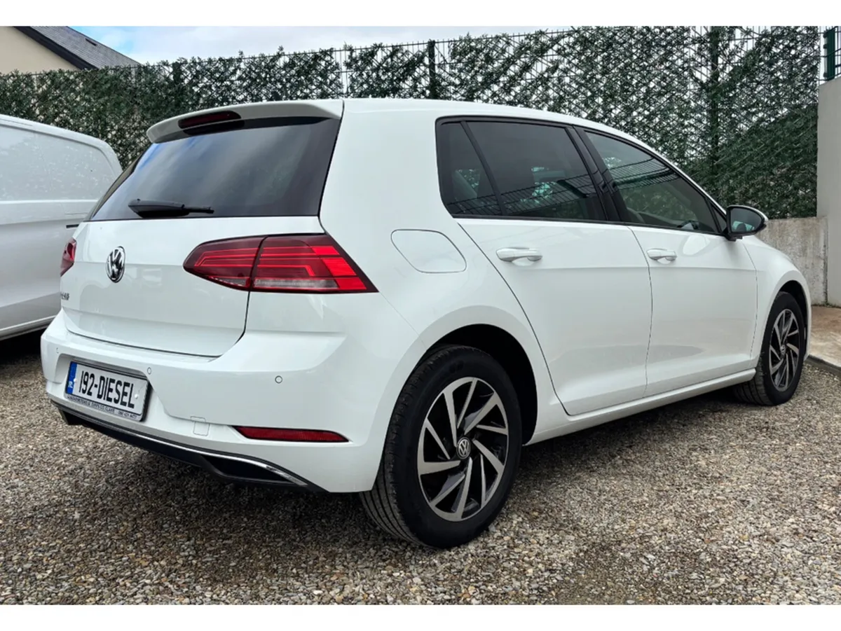 Volkswagen Golf Hatchback, Diesel, 2019, White