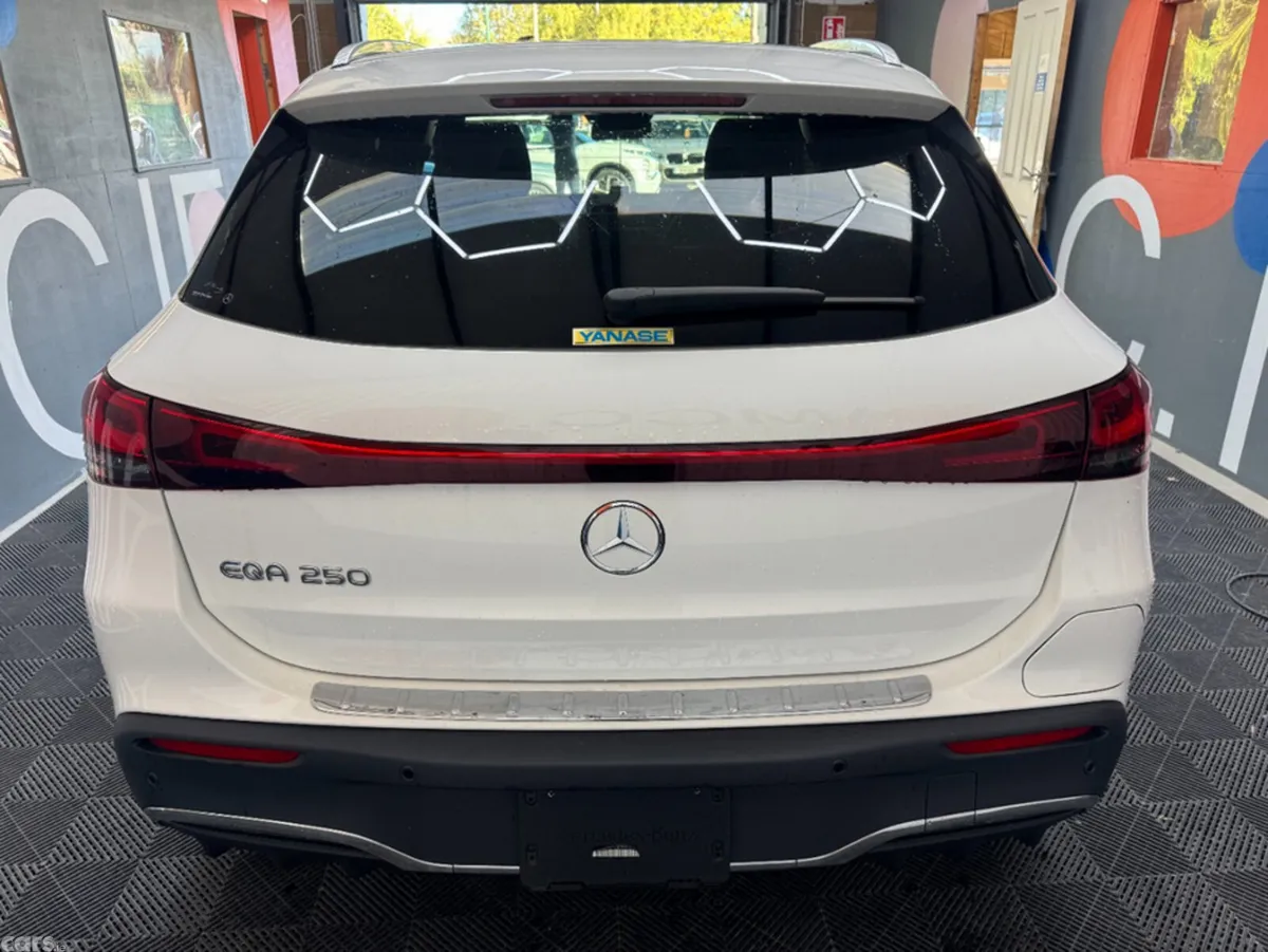 Mercedes-Benz EQA SUV, Electric, 2023, White