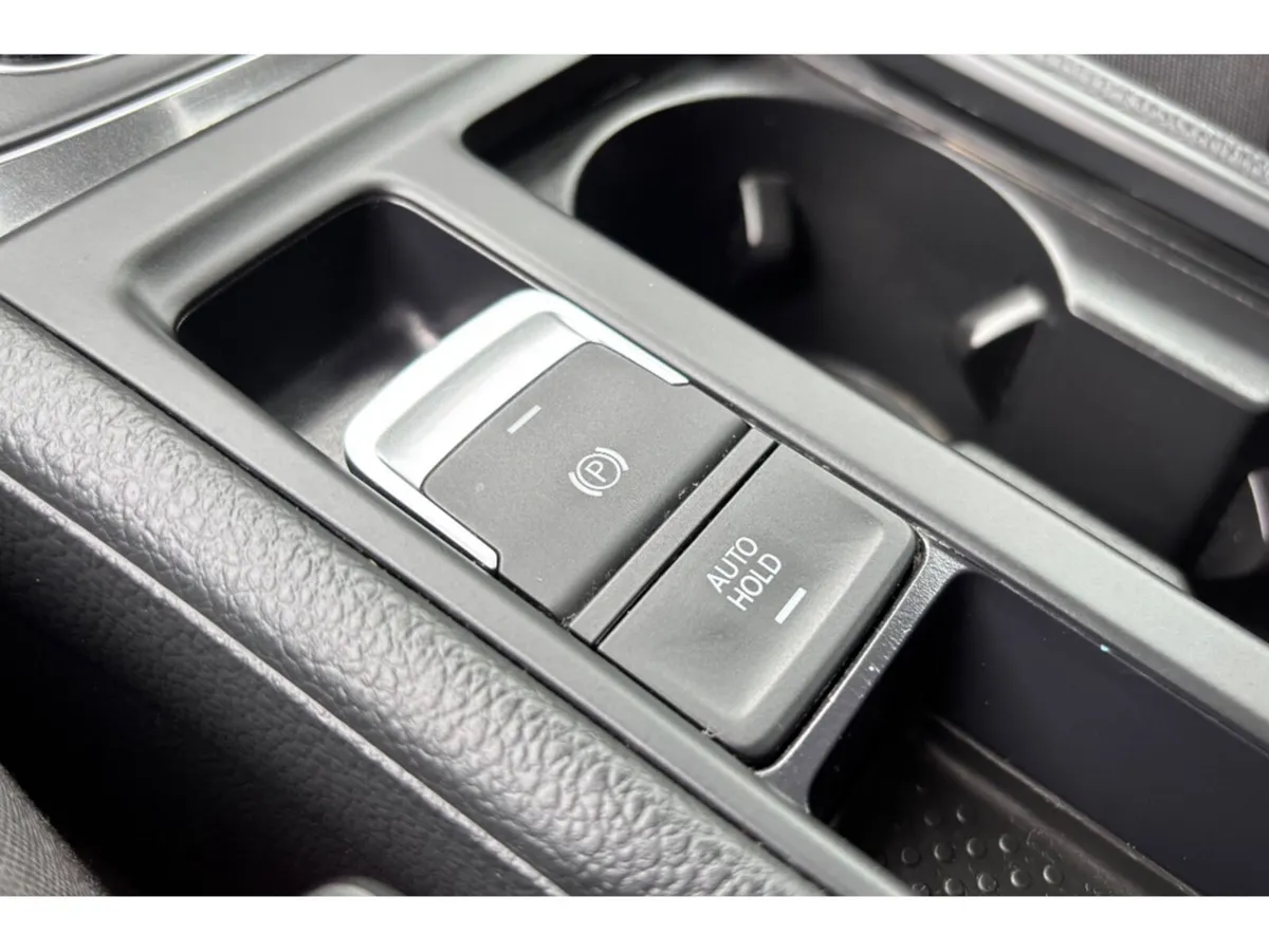 Volkswagen Golf Hatchback, Diesel, 2019, White