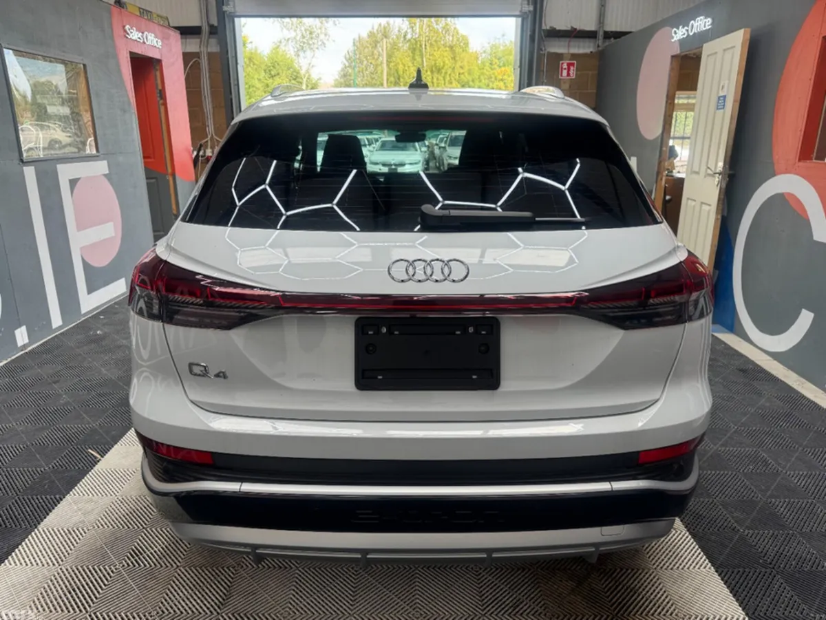 Audi Q4 e-tron SUV, Electric, 2023, White