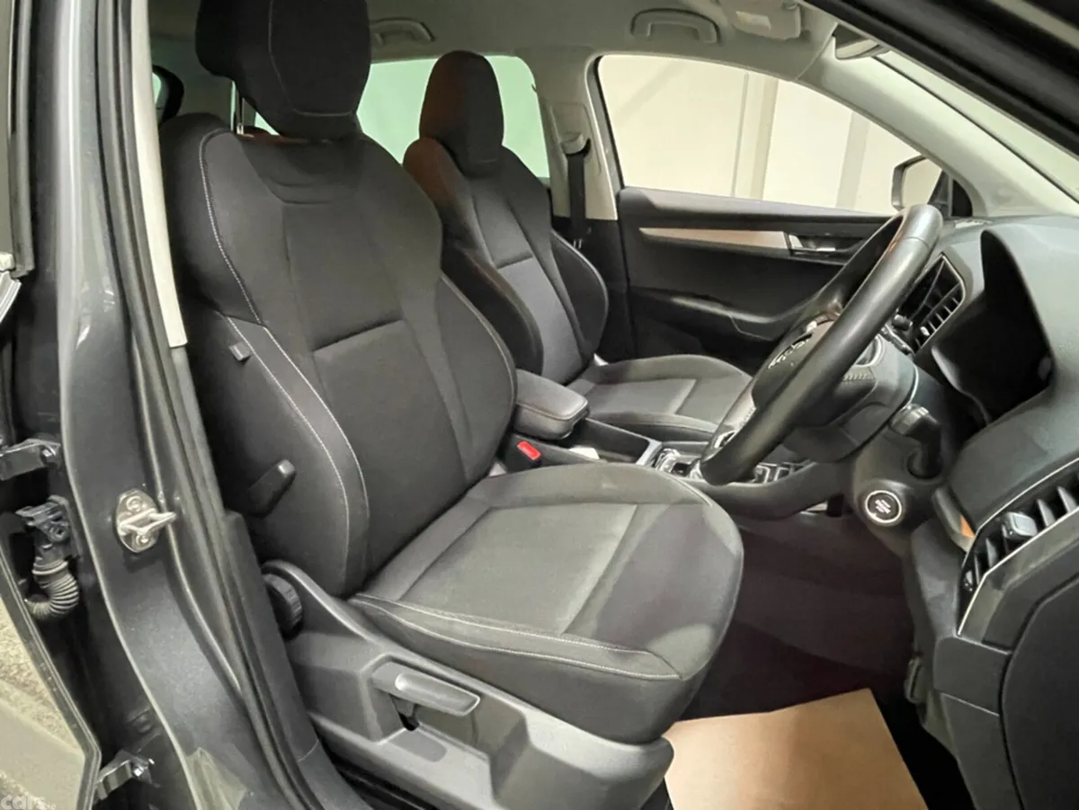 Skoda Karoq SUV, Diesel, 2024, Grey