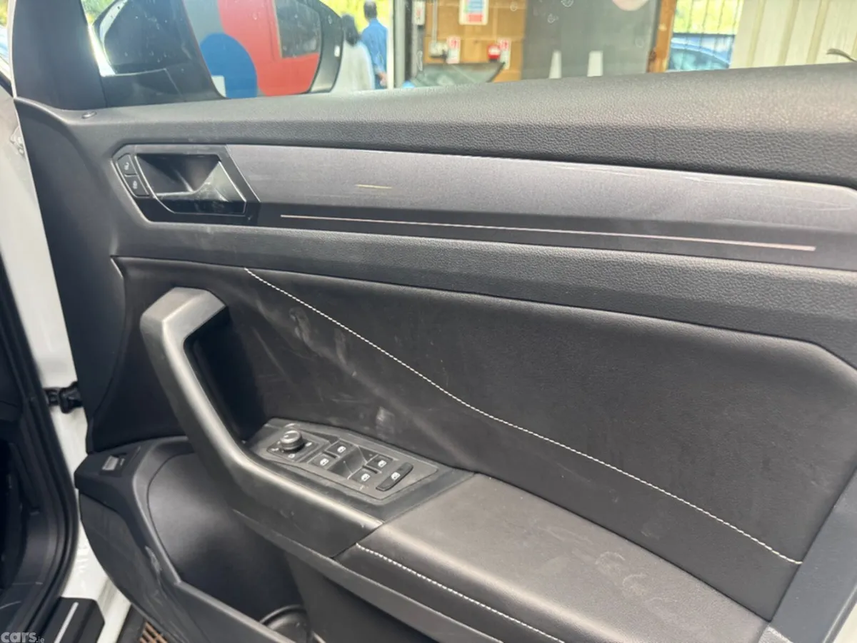 Volkswagen T-Roc SUV, Diesel, 2024, White