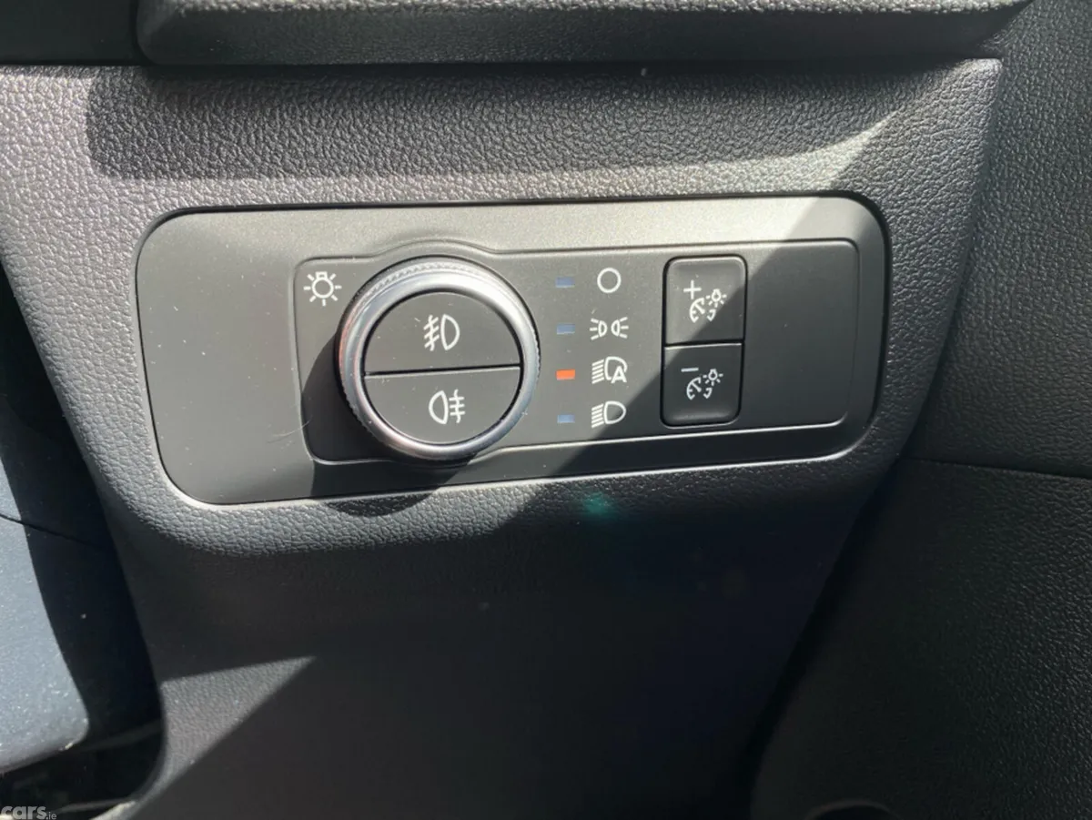 Ford Kuga Hatchback, Diesel, 2021, Blue
