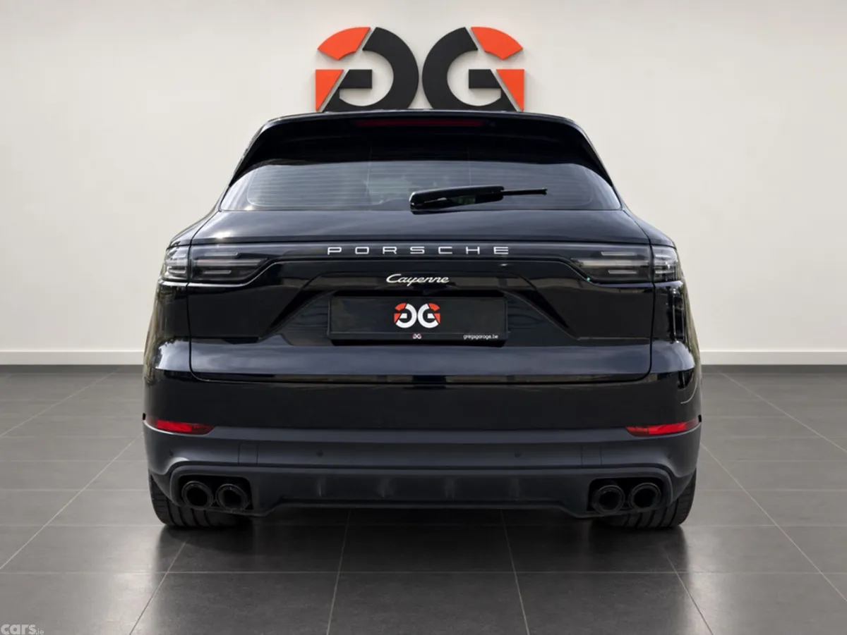 Porsche Cayenne Estate, Petrol Plug-in Hybrid, 2022, Black