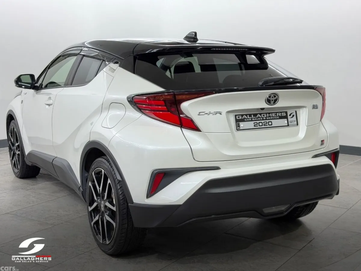 Toyota C-HR SUV, Petrol Hybrid, 2020, White