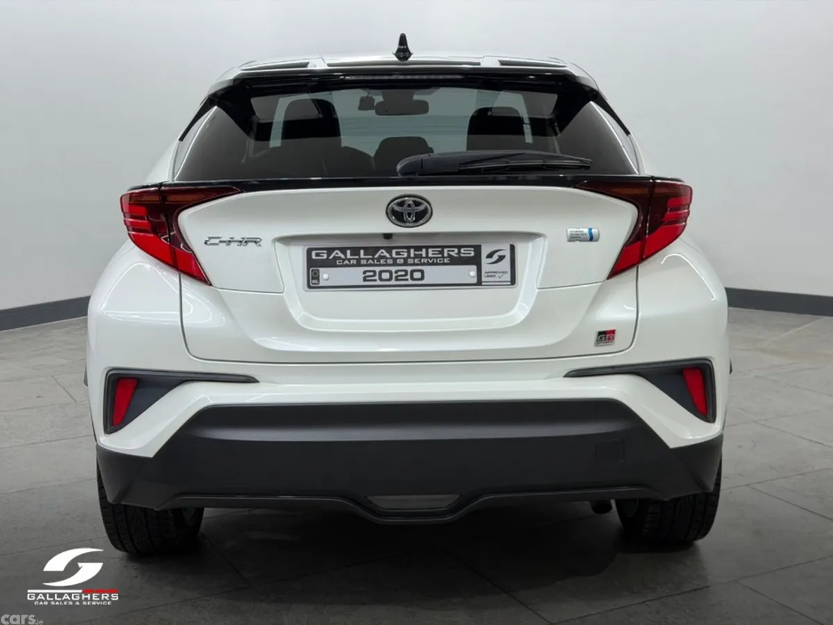 Toyota C-HR SUV, Petrol Hybrid, 2020, White