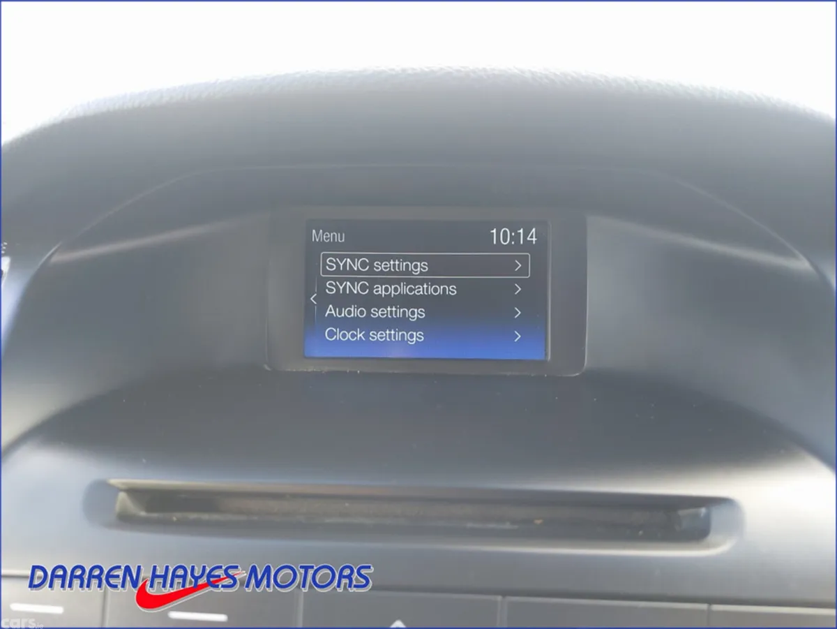 Ford Focus Hatchback, Diesel, 2015, Red