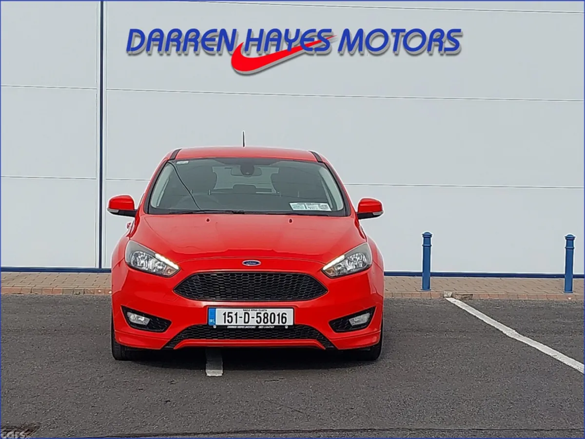 Ford Focus Hatchback, Diesel, 2015, Red