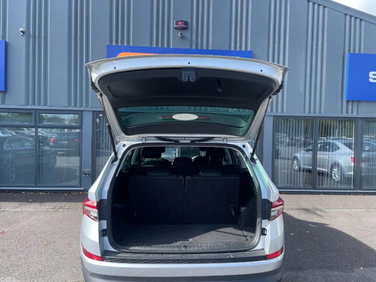 Skoda Kodiaq Estate, Diesel, 2022, Grey