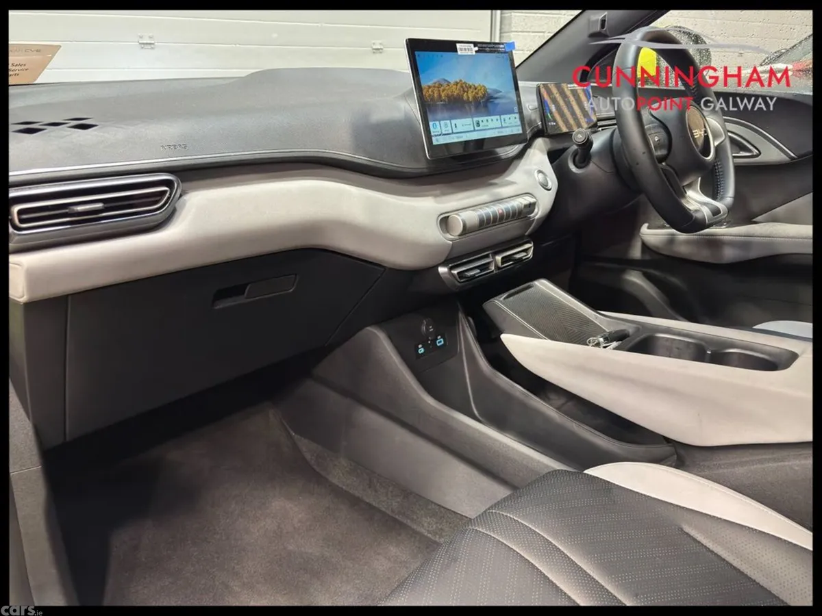 BYD DOLPHIN SURF Hatchback, Electric, 2026, Green