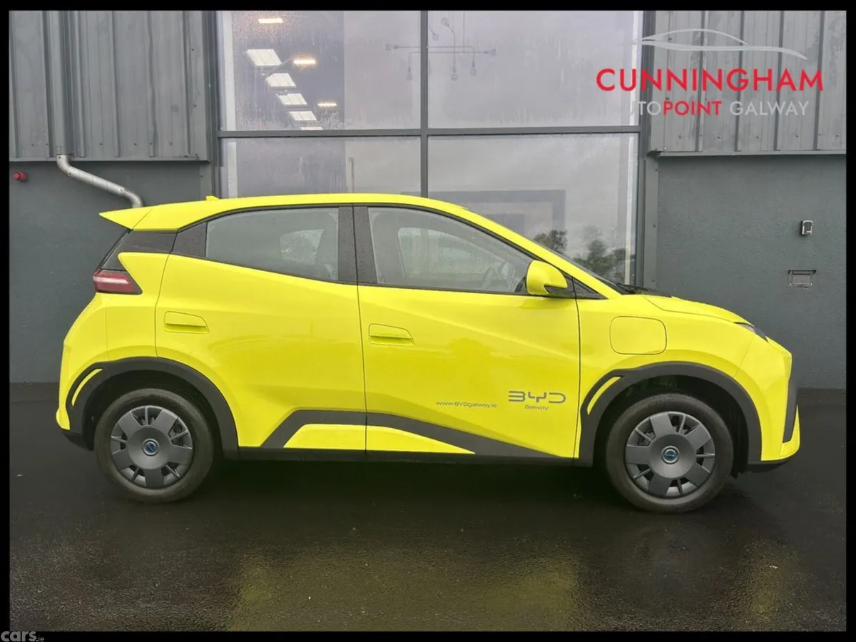 BYD DOLPHIN SURF Hatchback, Electric, 2026, Green