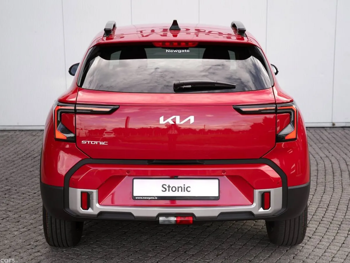 Kia Stonic Hatchback, Petrol, 2027, Red