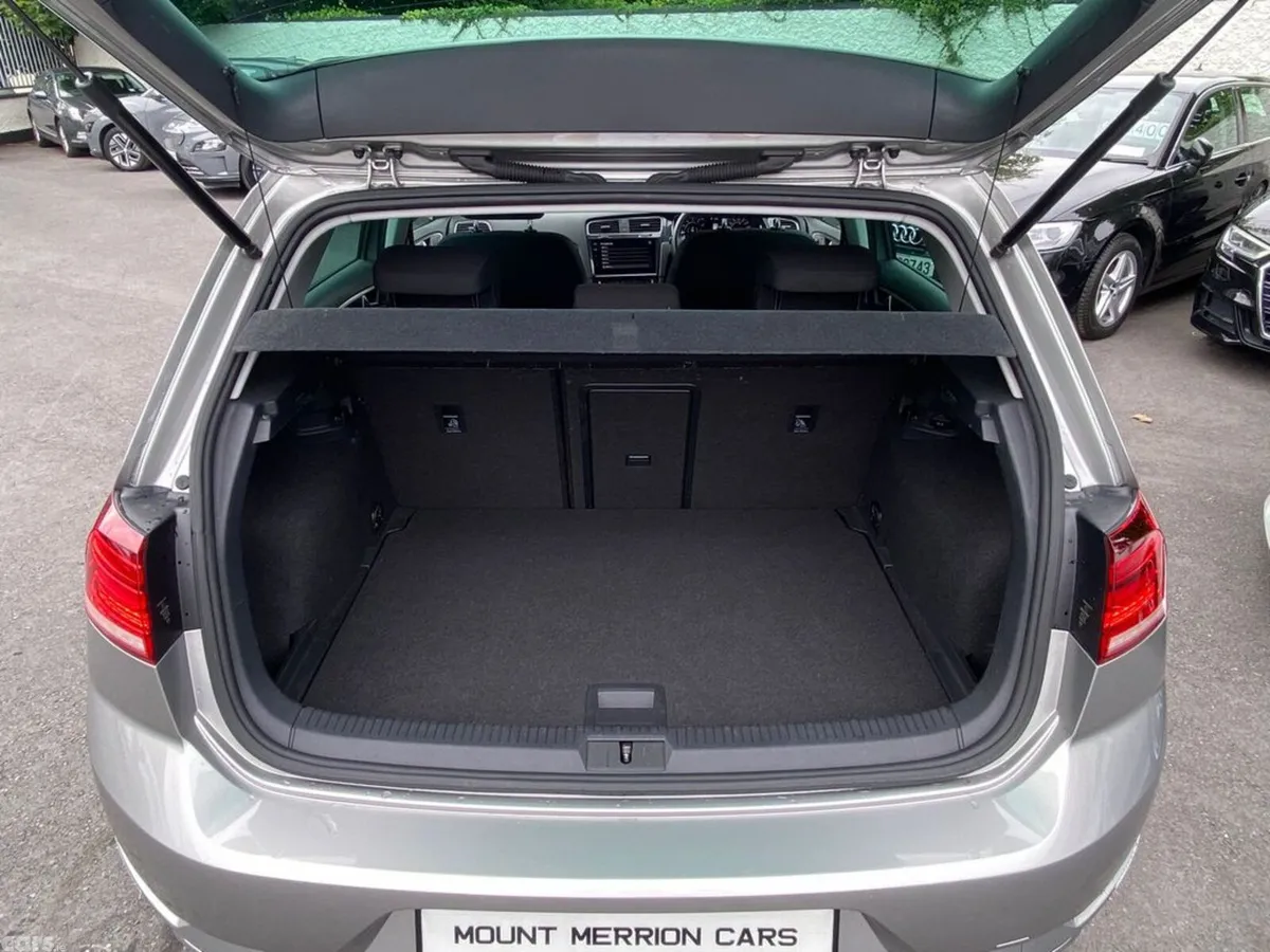 Volkswagen Golf Hatchback, Petrol, 2019, Silver