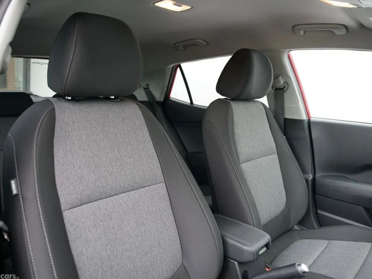 Kia Stonic Hatchback, Petrol, 2027, Red
