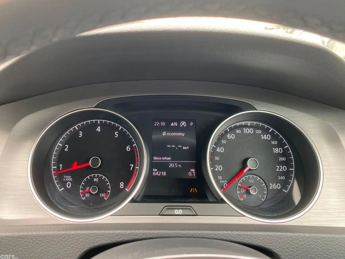 Volkswagen Golf Hatchback, Petrol, 2017, Silver