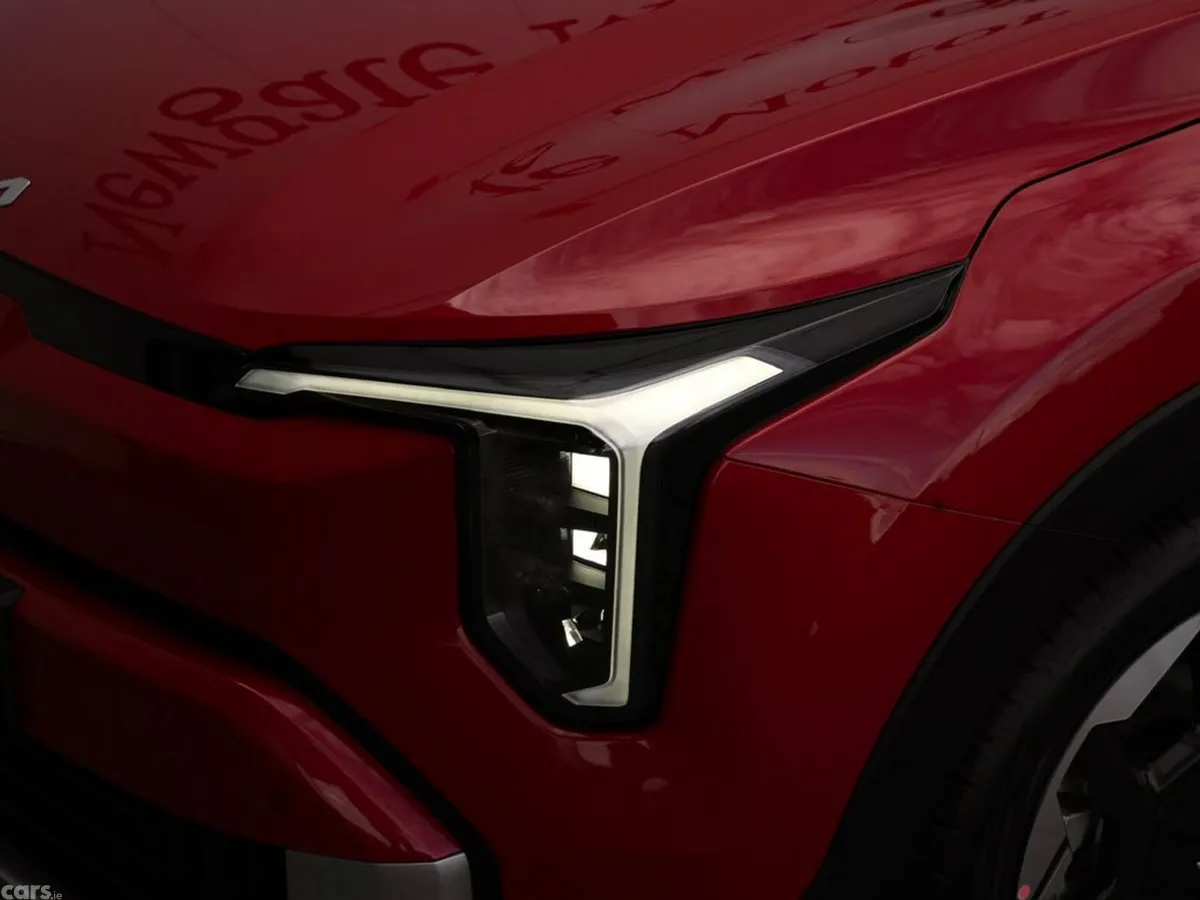 Kia Stonic Hatchback, Petrol, 2027, Red