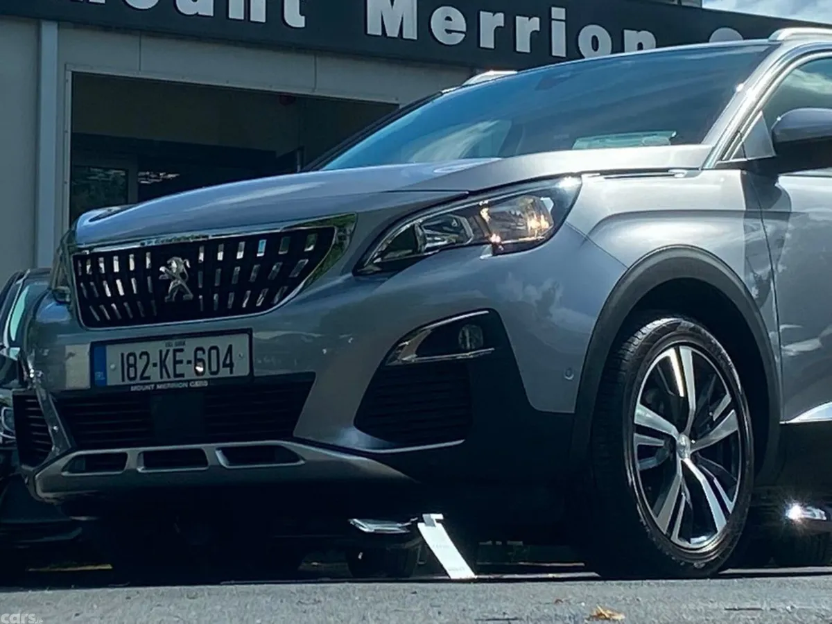 Peugeot 3008 Hatchback, Petrol, 2018, Grey