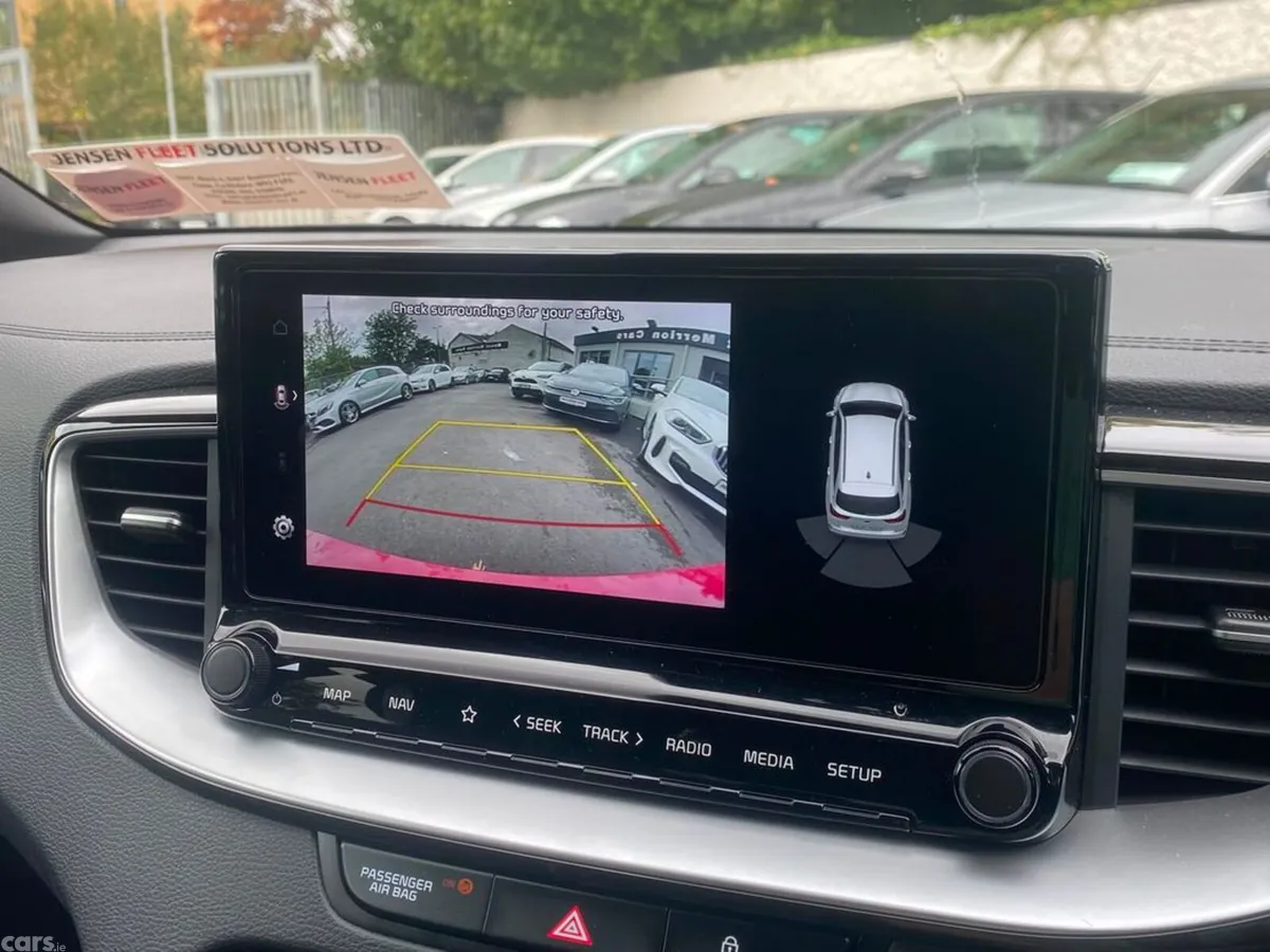 Kia Ceed Hatchback, Diesel, 2023, Red
