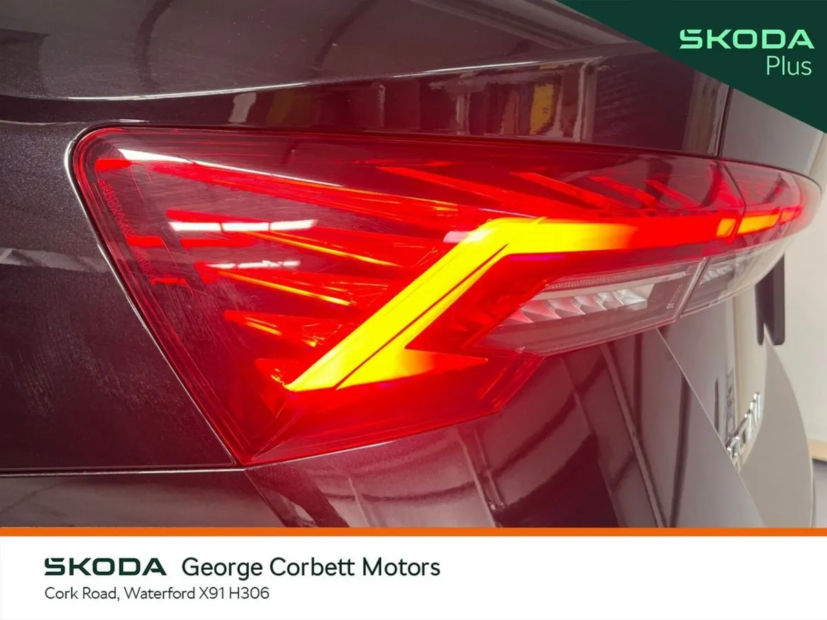 Skoda Octavia Saloon, Diesel, 2025, Black