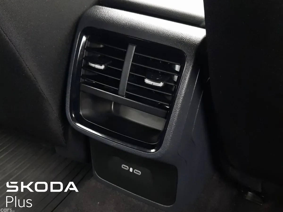 Skoda Octavia Estate, Diesel, 2024, Blue