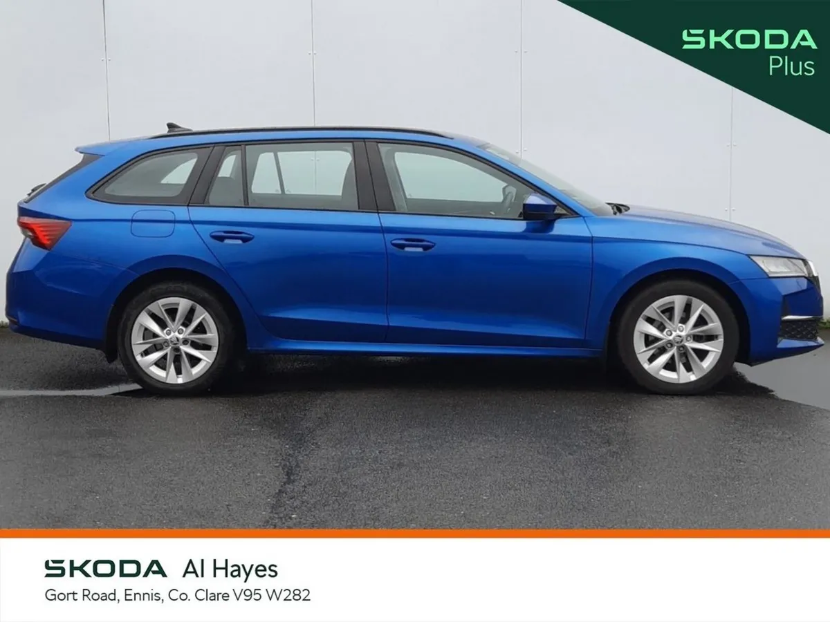 Skoda Octavia Estate, Diesel, 2024, Blue