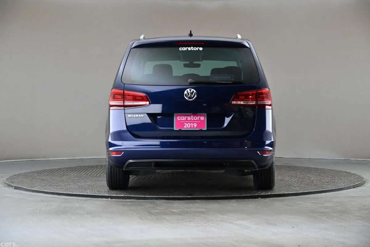 Volkswagen Sharan MPV, Petrol, 2019, Blue