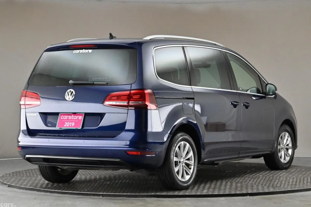 Volkswagen Sharan MPV, Petrol, 2019, Blue