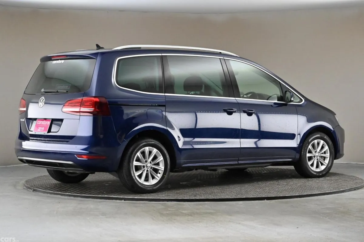 Volkswagen Sharan MPV, Petrol, 2019, Blue