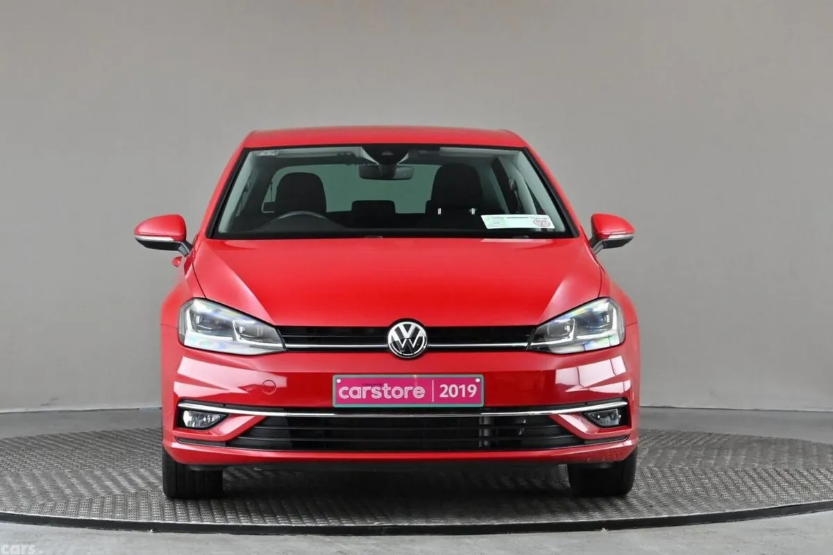 Volkswagen Golf Hatchback, Petrol, 2019, Red