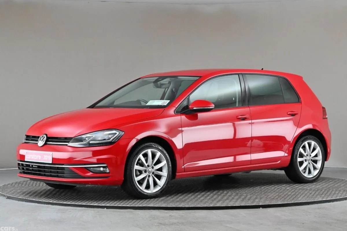 Volkswagen Golf Hatchback, Petrol, 2019, Red