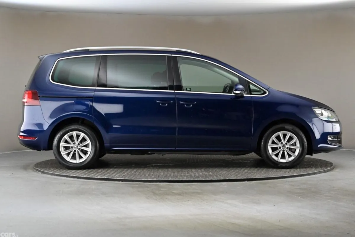 Volkswagen Sharan MPV, Petrol, 2019, Blue