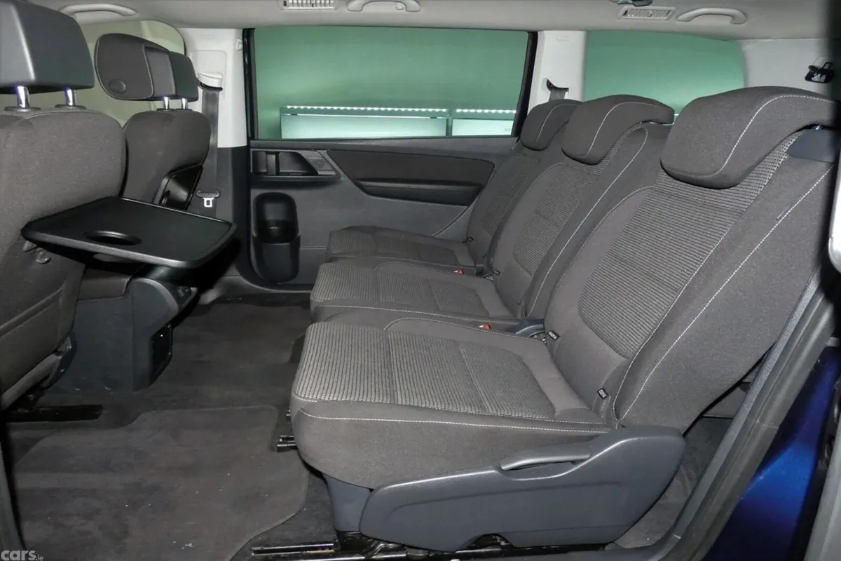 Volkswagen Sharan MPV, Petrol, 2019, Blue