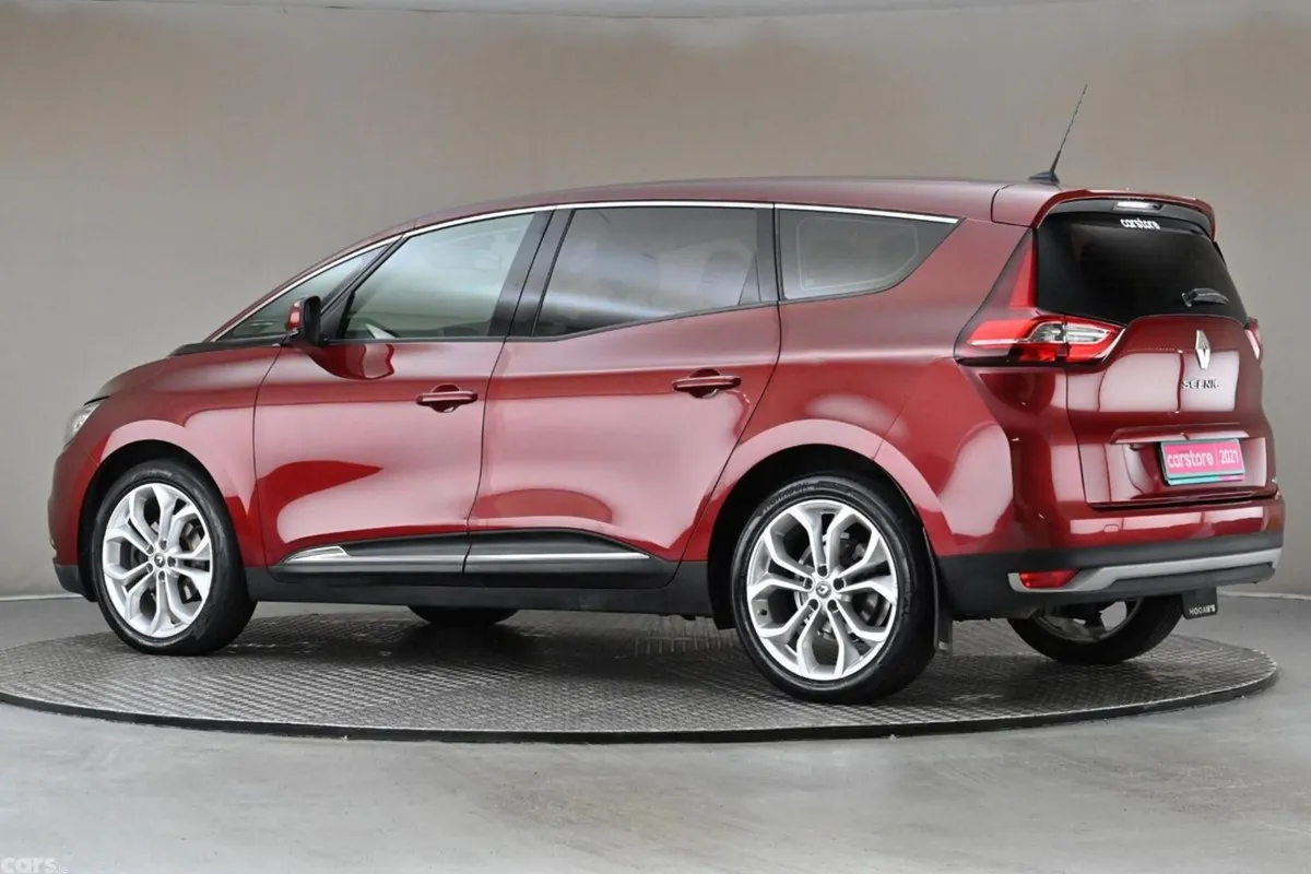 Renault Grand Scenic MPV, Diesel, 2021, Red