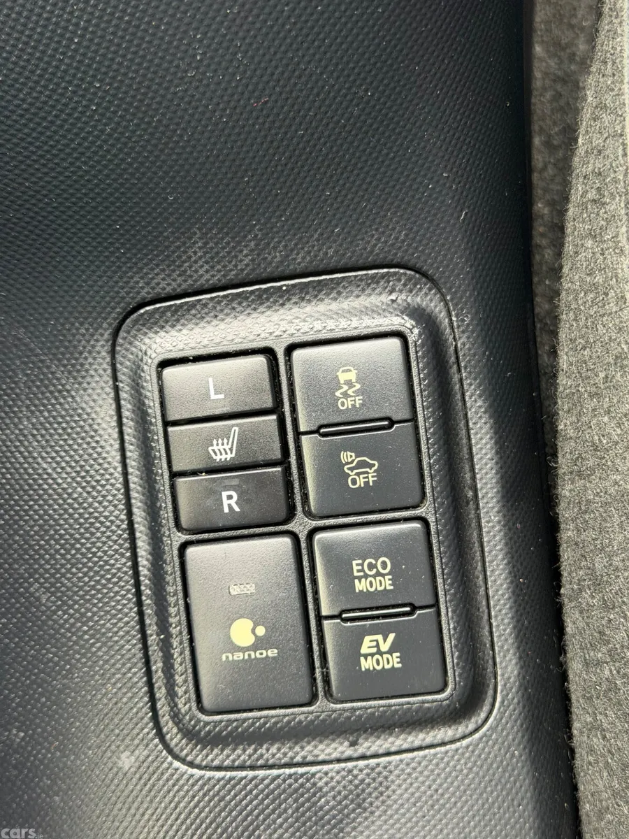 Toyota Aqua Hatchback, Petrol Hybrid, 2016, Other